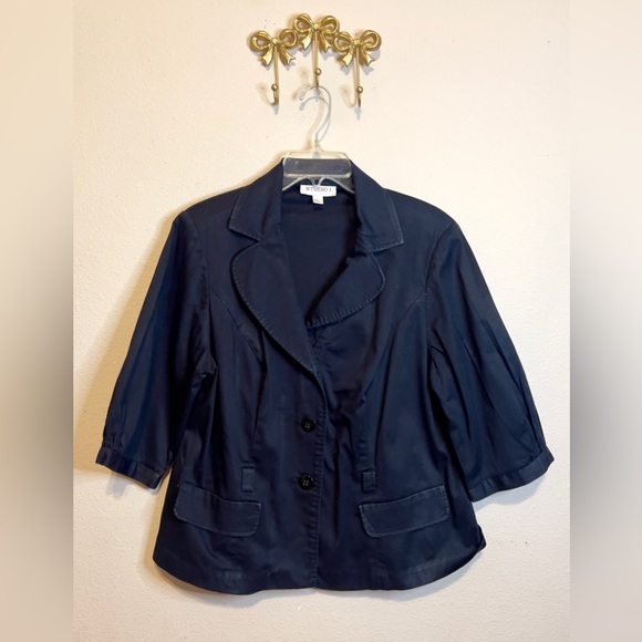 Studio I Classic Black Blazer. Short Sleeve with 3 button closure. Size 16W - Picture 1 of 5